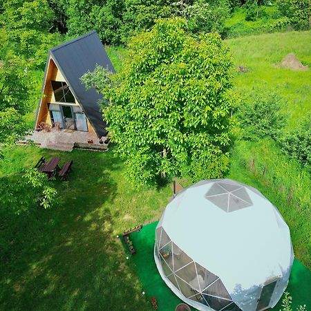 The Frog Glamping Hotel Horezu Bagian luar foto