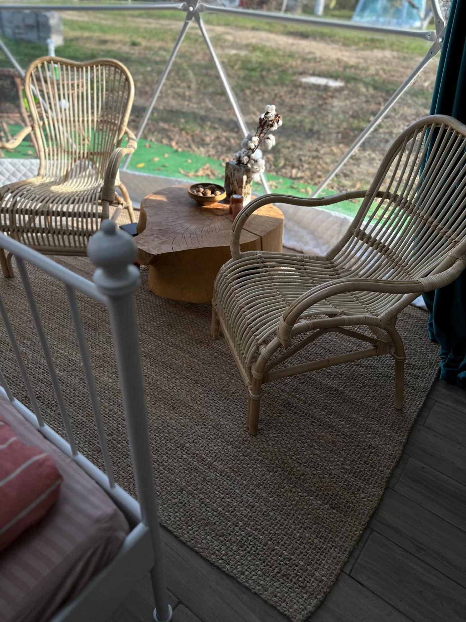 The Frog Glamping Hotel Horezu Bagian luar foto