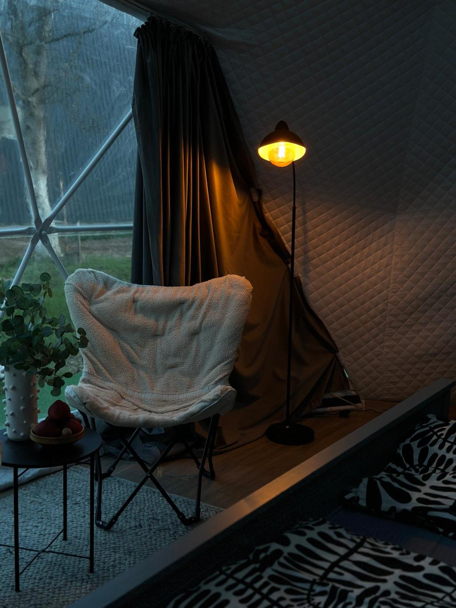 The Frog Glamping Hotel Horezu Bagian luar foto